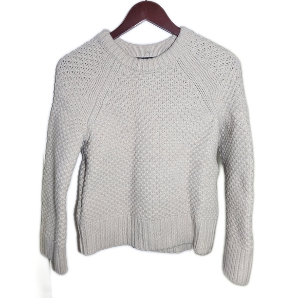 Banana Republic Merino wool popcorn Honeycomb Stitch Sweater cream ecru small - Picture 3 of 9